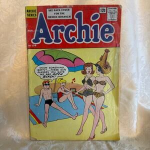 Archie #139 Aug 1963 Silver Age Beach Swimsuit Cover Betty Veronica
